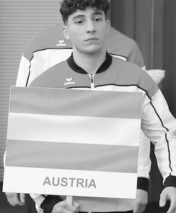 Adam Almodaress privat